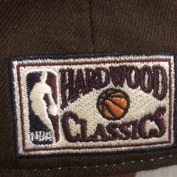 Men's Brown/Beige Philadelphia 76ers NBA Hat - Picture 3 of 4